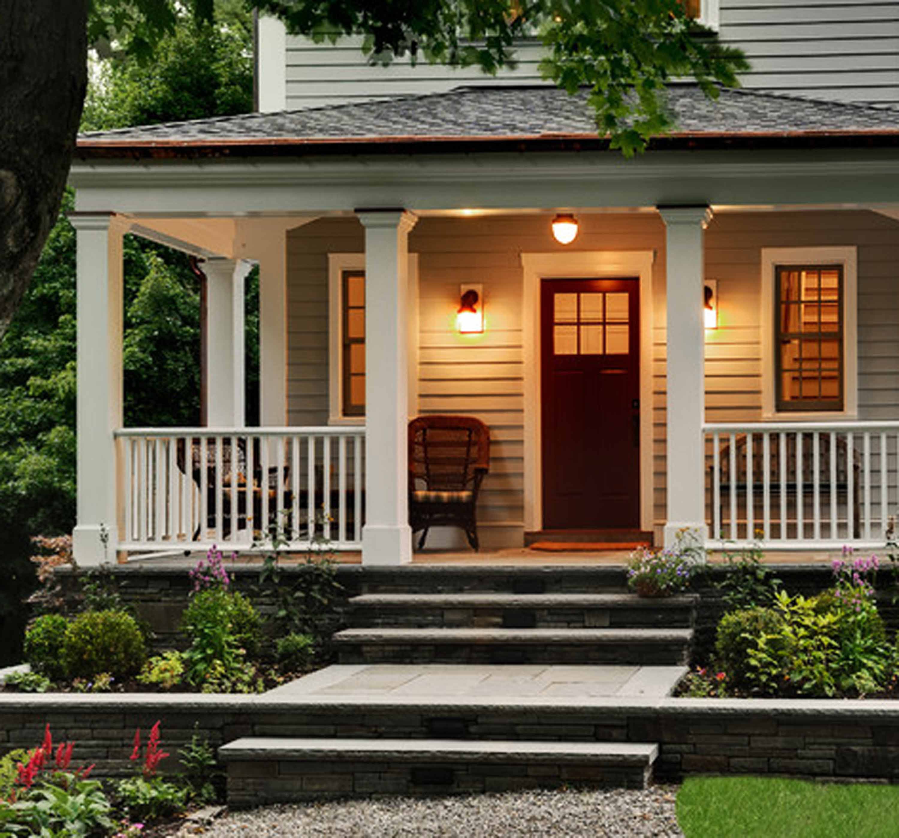 A farmhouse wrap-around porch - Handmade Houses... with Noah Bradley