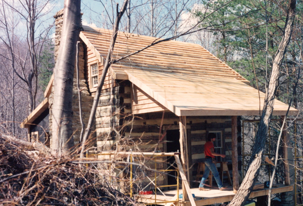 A Cedar Shake Roof On A Log Cabin Handmade Houses With Noah Bradley