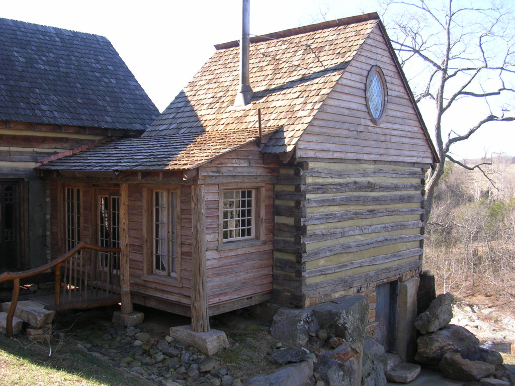 A Log Cabin With Flair Handmade Houses With Noah Bradley